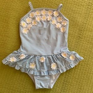 Toddler girl bathing suit 🩱 size 3T
